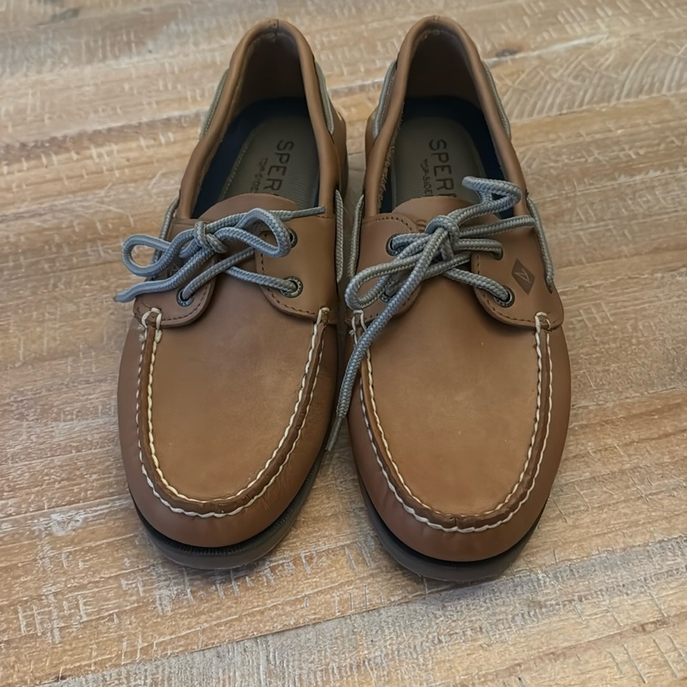 Brand new men’s Sperry